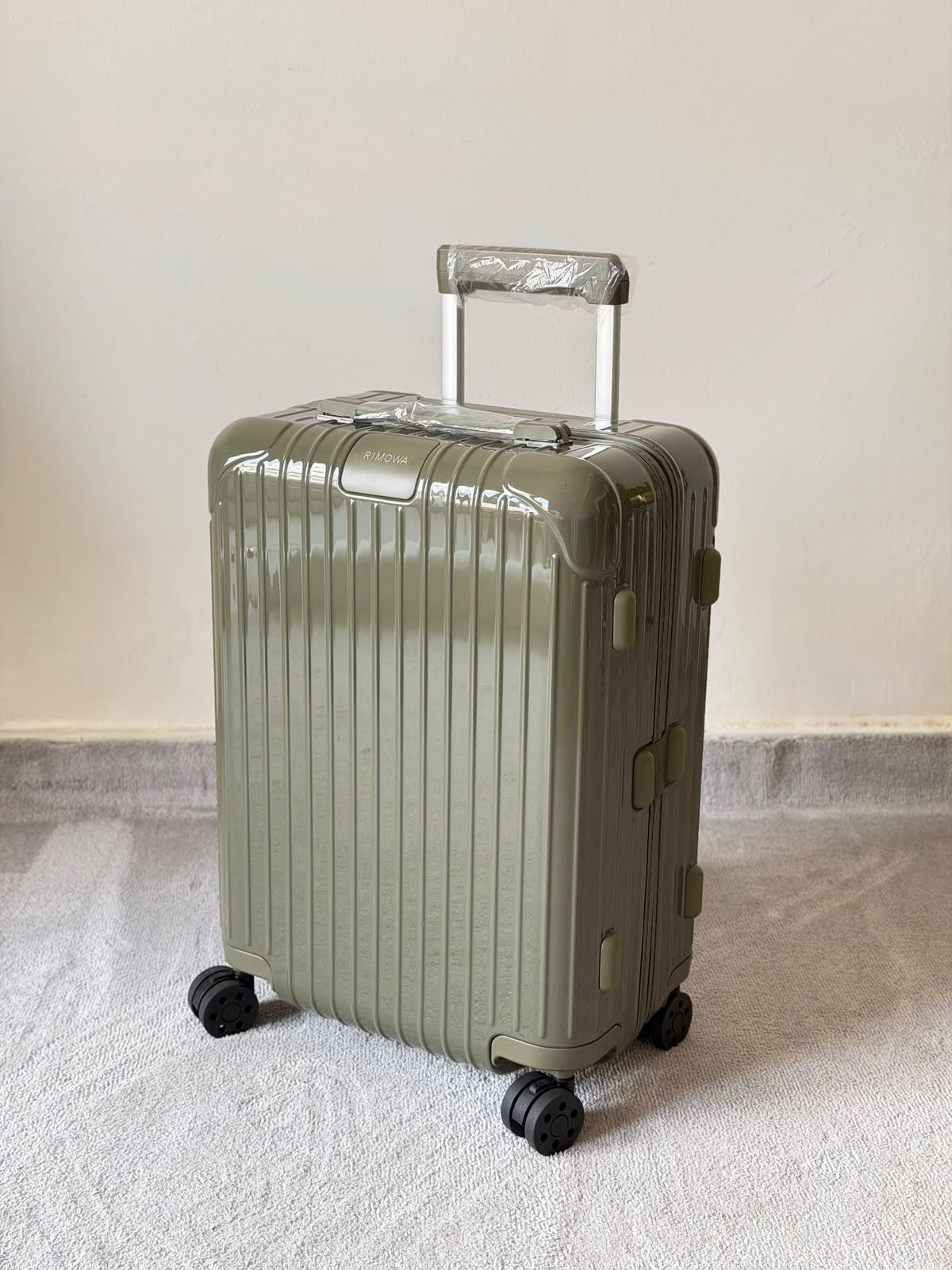 Rimowa Essential Cabin Bag (Samll, Medium, Large)