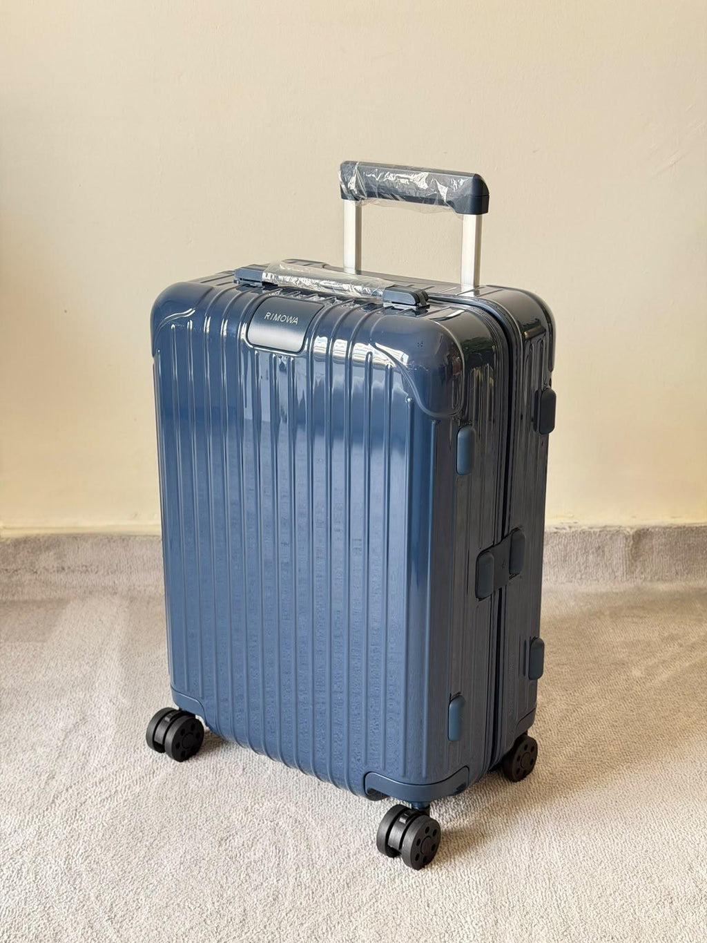 Rimowa Essential Cabin Bag (Samll, Medium, Large)