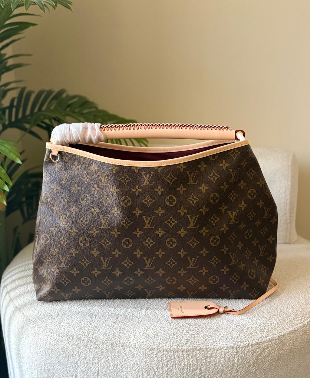 Louis Vuitton Again Hobo Bag