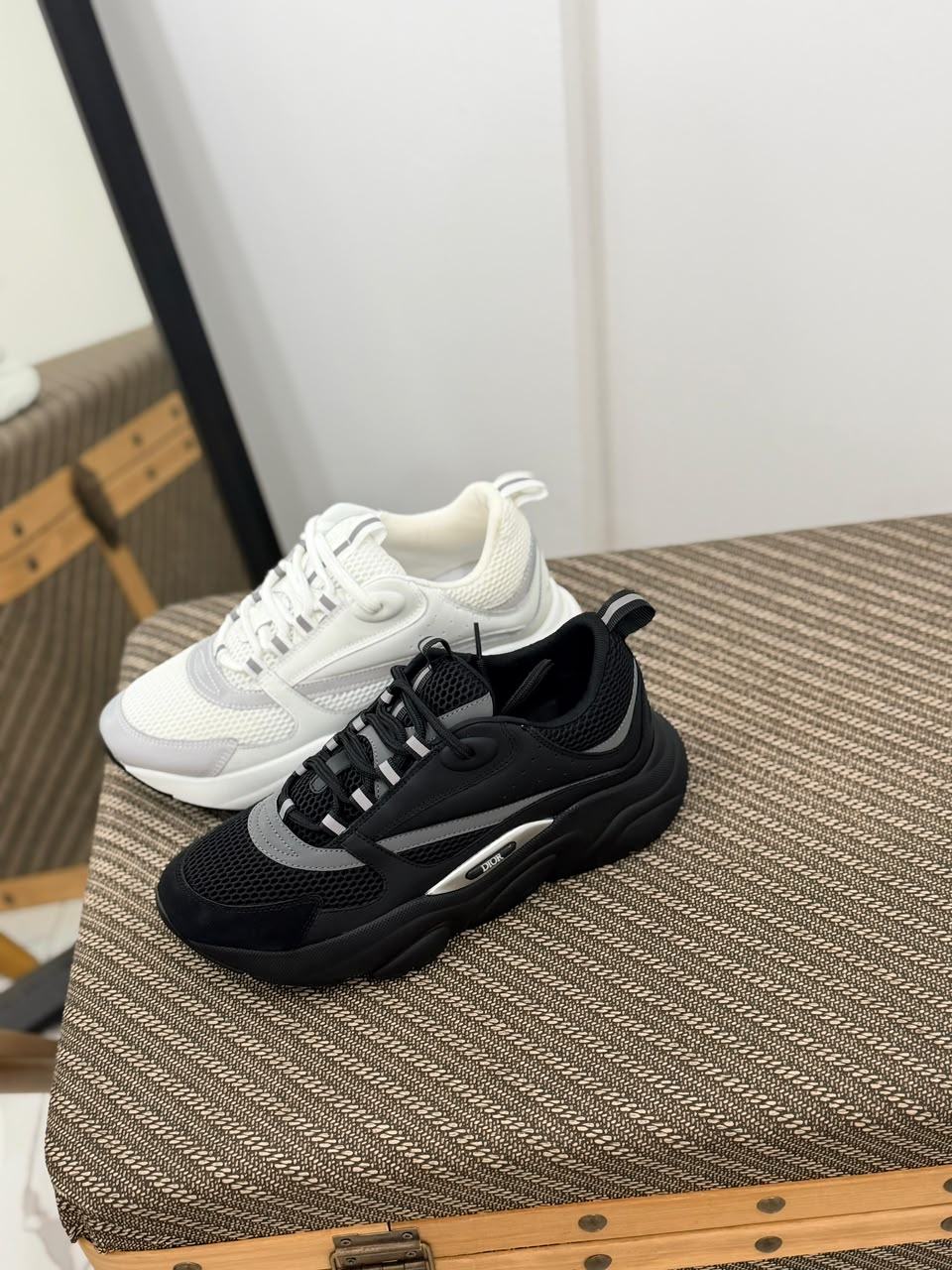 Dior B22 Sneakers