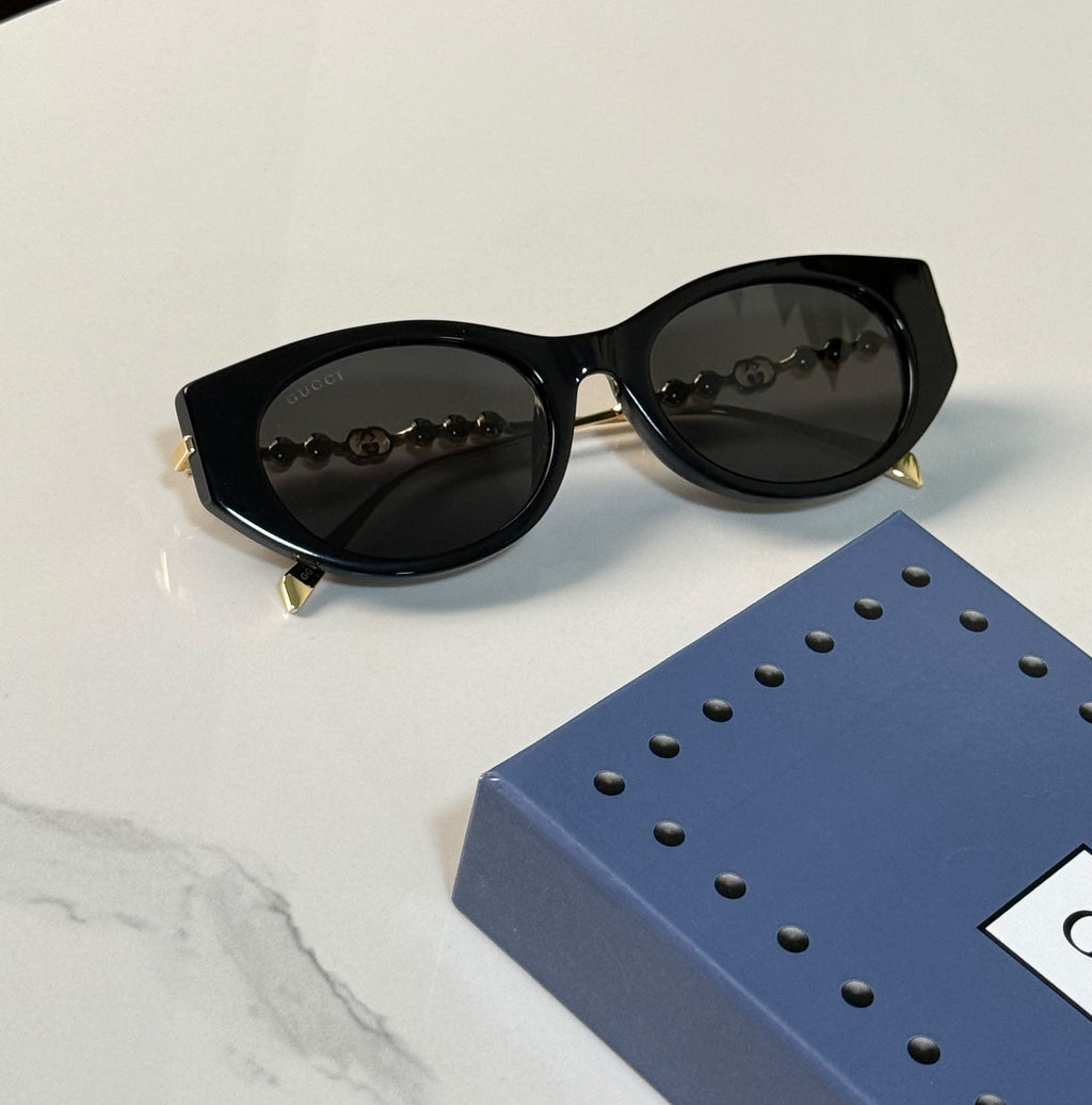Gucci Pearls & Strass Cat-Eye Sunglasses