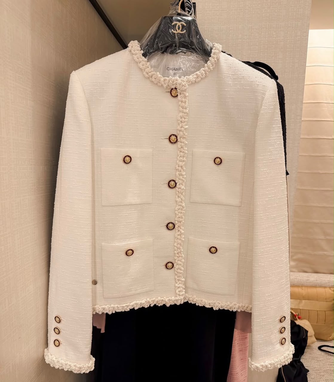 Chanel 26A Métiers d'Art Tweed Jacket