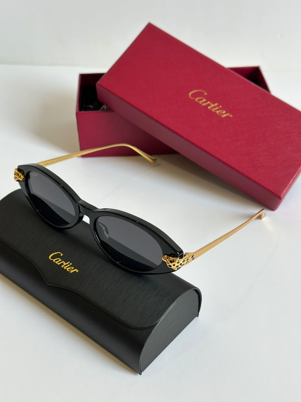 Panthère de Cartier Oval Sunglasses