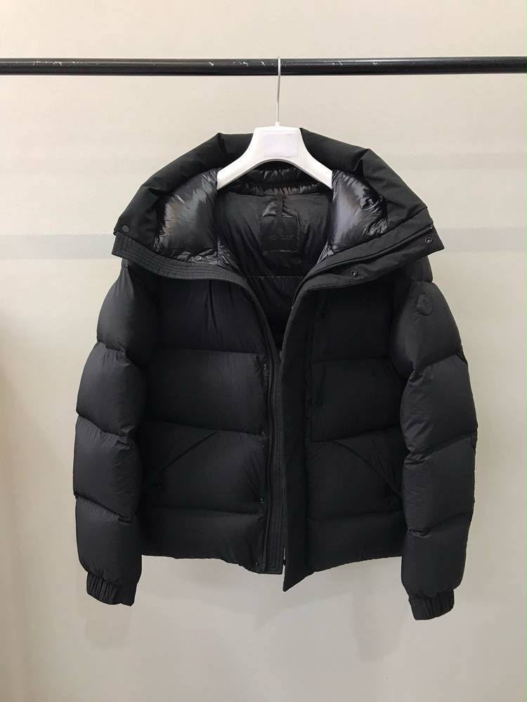 Moncler Madeira Hooded Short Down Jacket