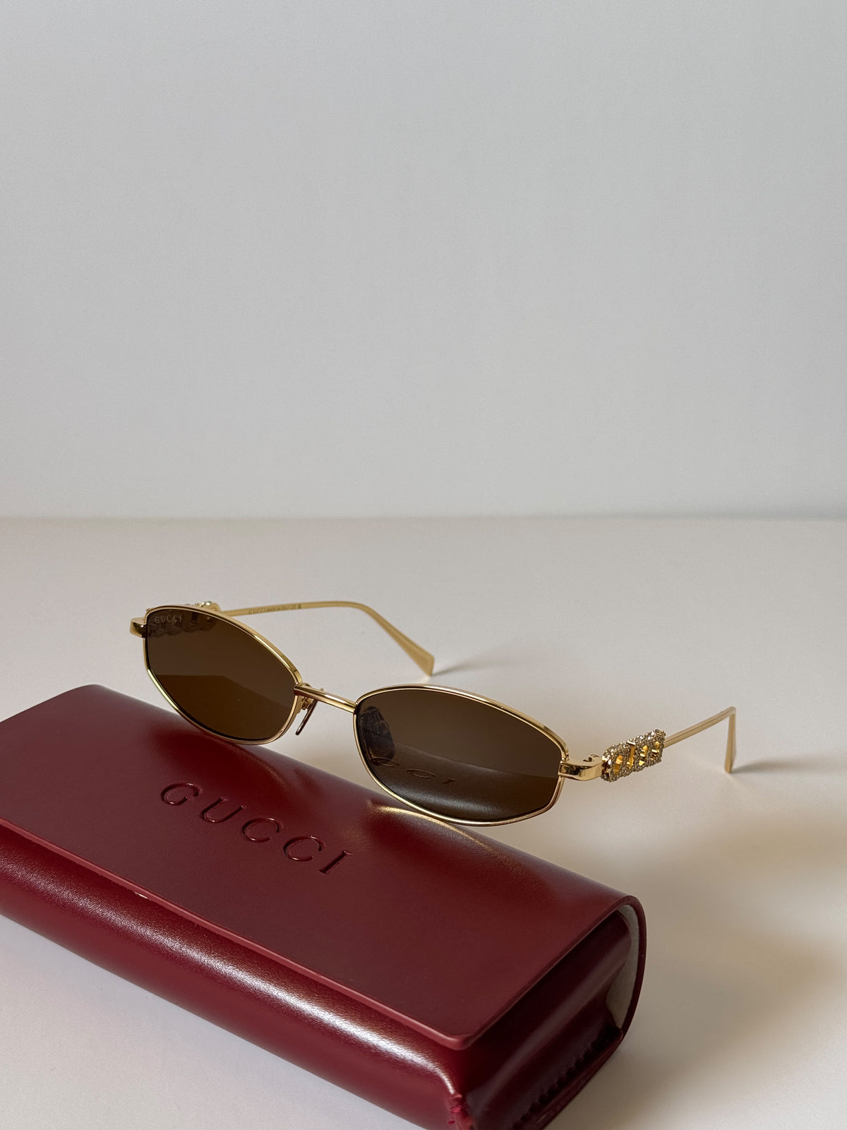 Gucci GG1802S Crystal-Embellished Oval Sunglasses