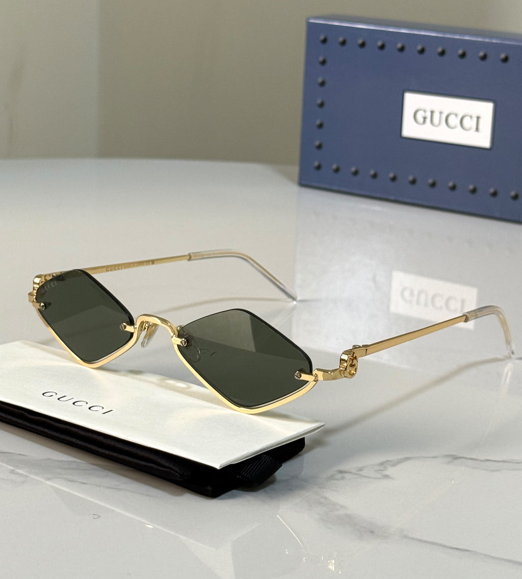 Gucci Geometric / Diamond Frame Sunglasses