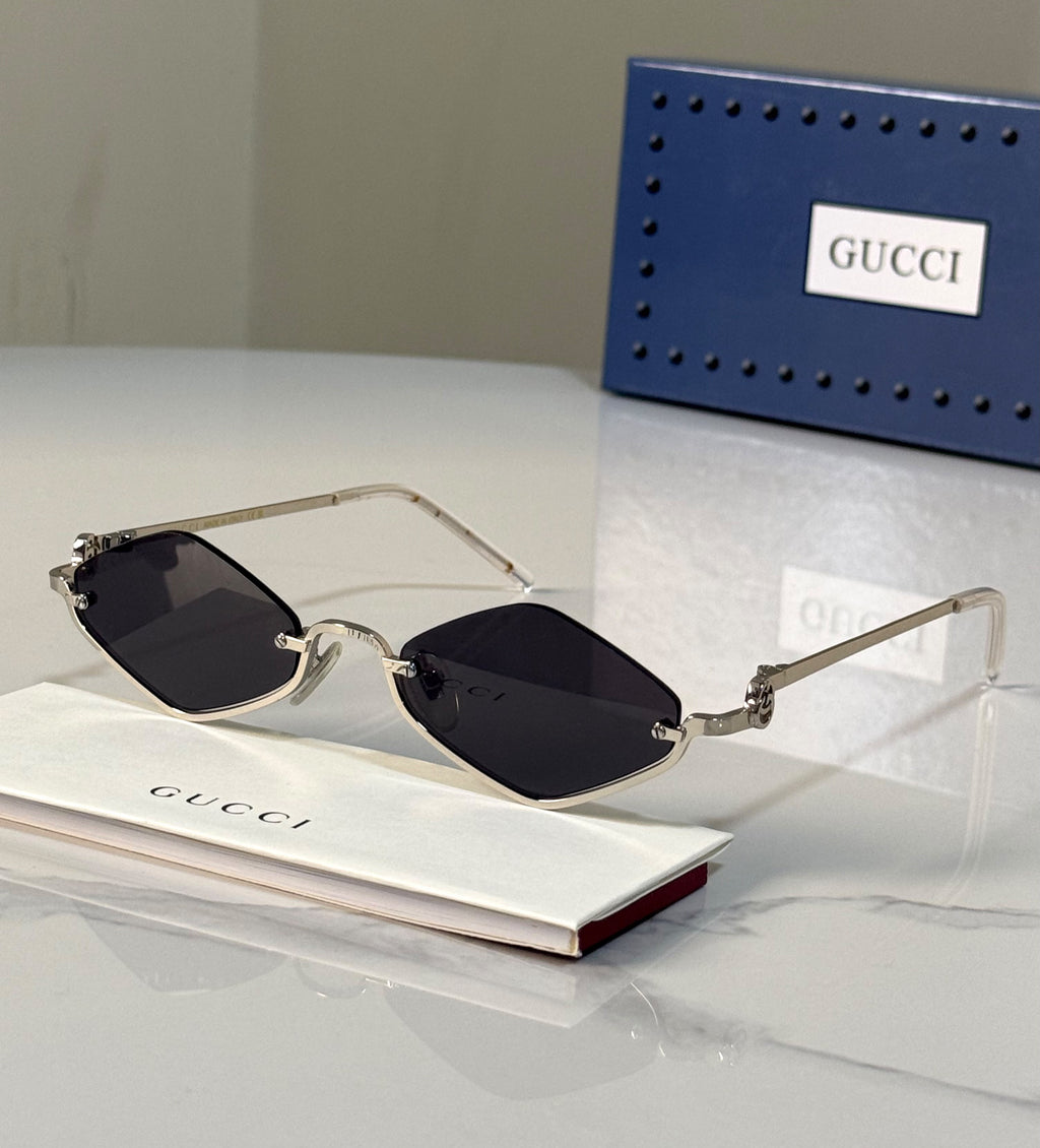 Gucci Geometric / Diamond Frame Sunglasses