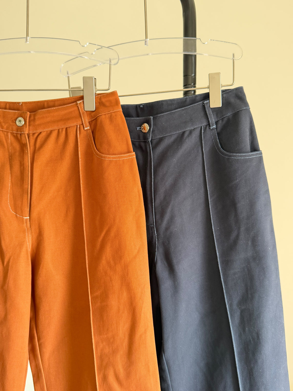 Hermes High-Waisted Wide-Leg Pants in Double Cotton Twill with Contrast Topstitching
