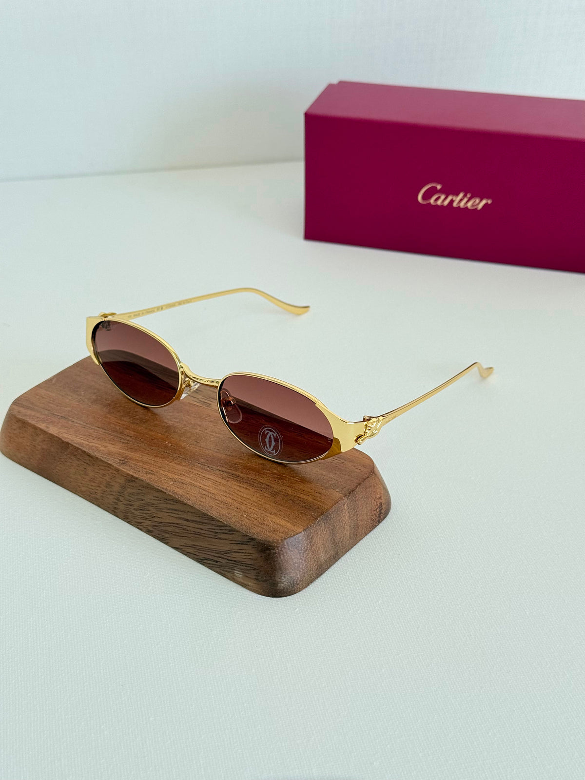 Panthère de Cartier Oval Sunglasses