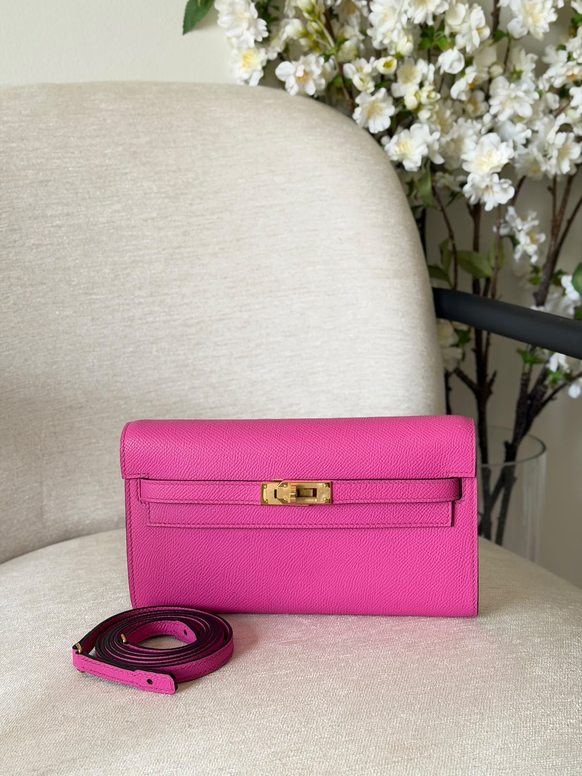 Hermes Kelly To Go Wallet Bag (Golden Hardware)