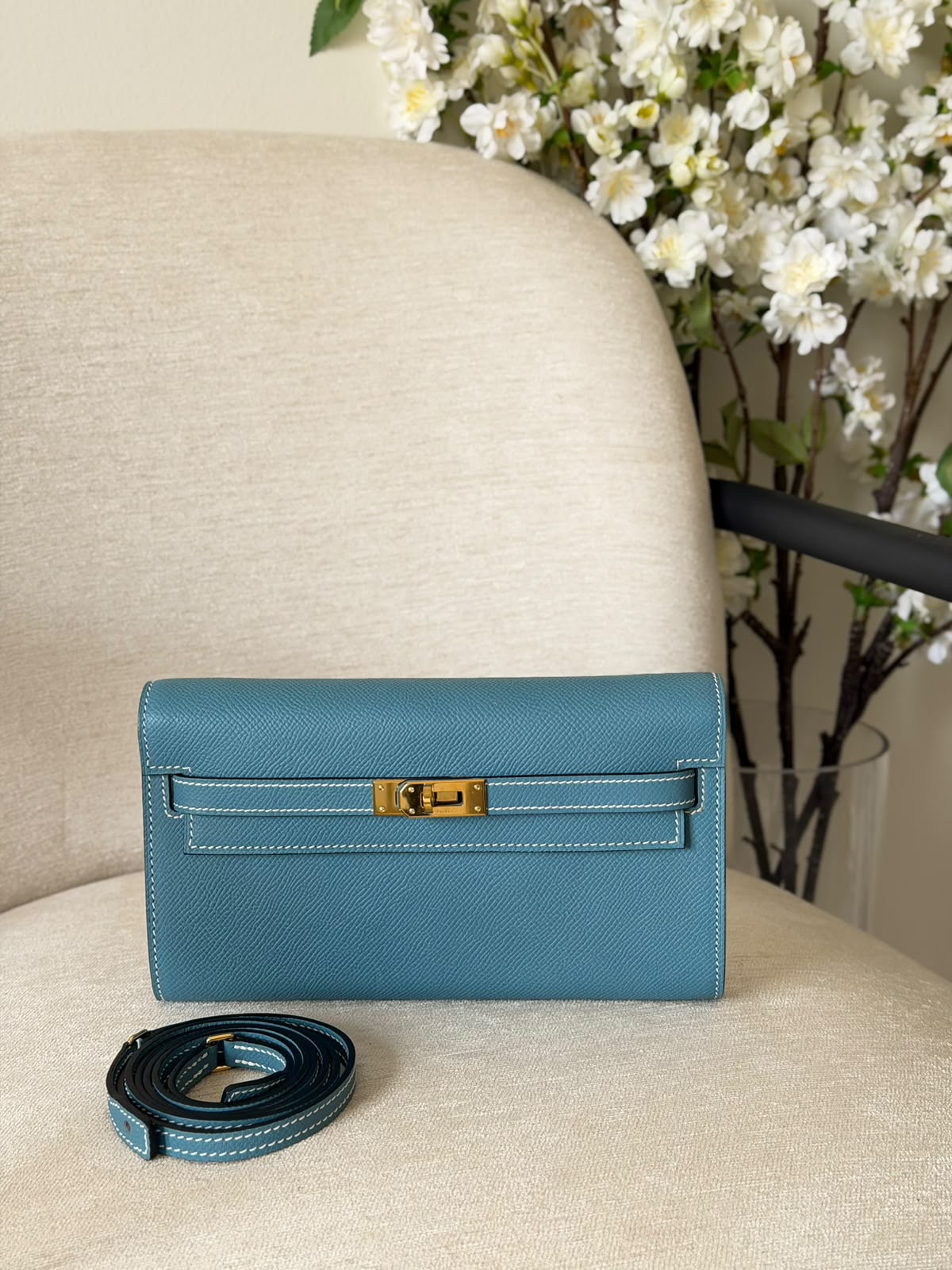 Hermes Kelly To Go Wallet Bag (Golden Hardware)