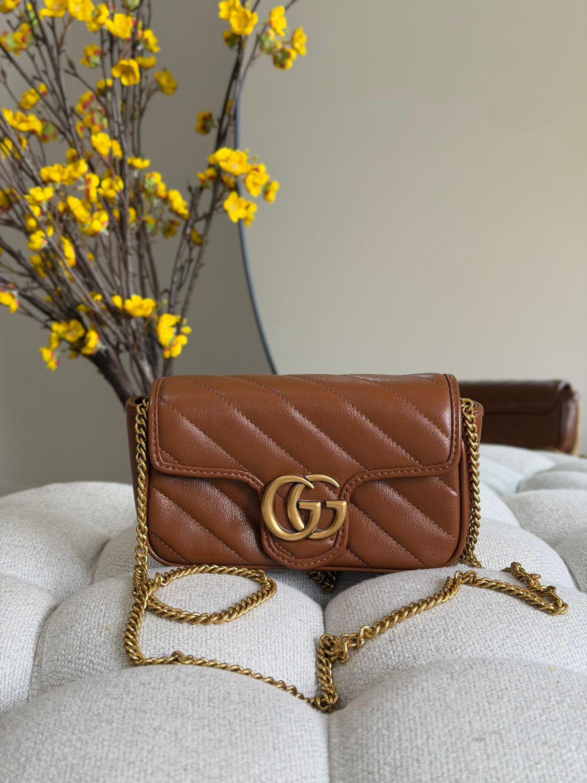 Gucci Super Mini GG Marmont Bag