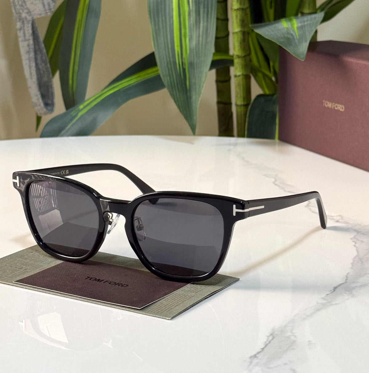 Tom Ford FT1051-K Square Sunglasses